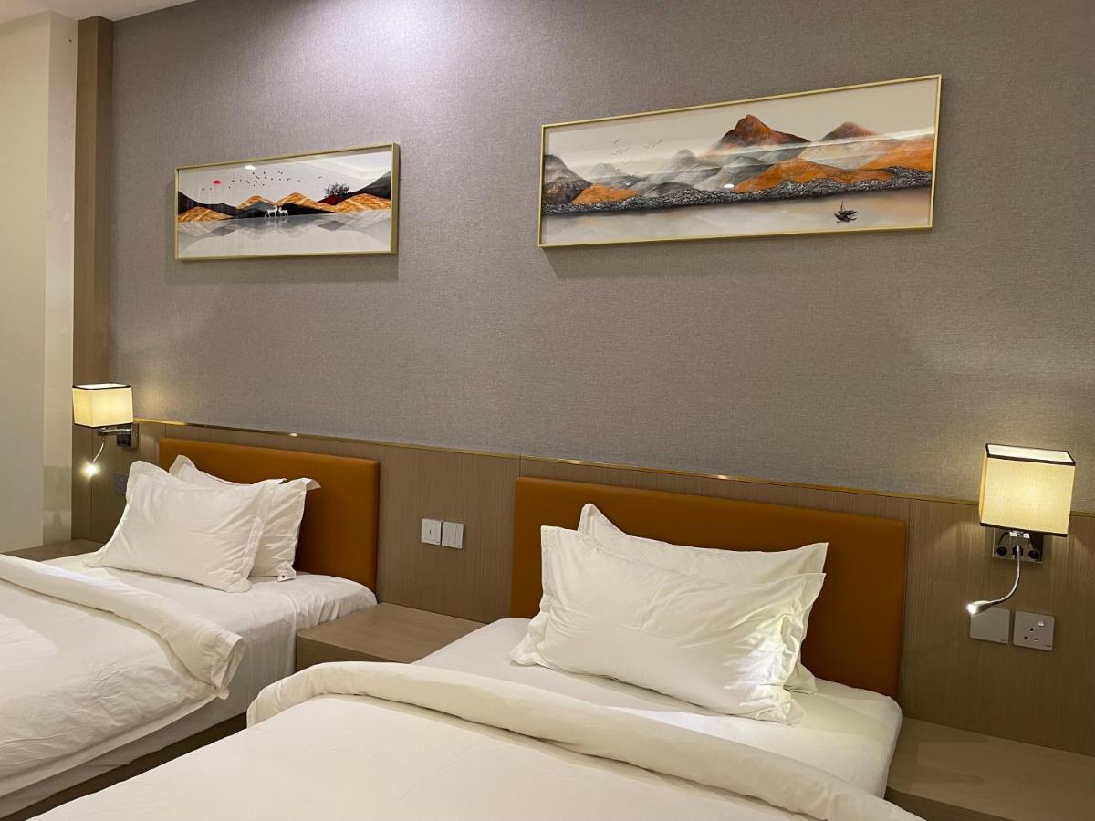 Season Inn Hotel_Al Hail Seeb Exterior foto