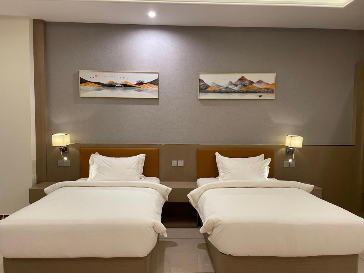 Season Inn Hotel_Al Hail Seeb Exterior foto